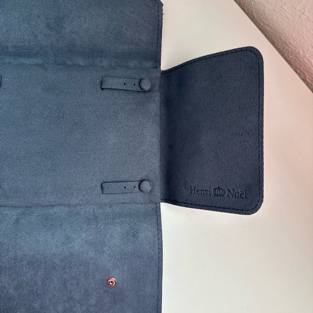 Henri Noel Jewelry Pouch - Picture 7 of 7